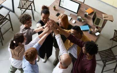 Découvrir la Programmation Neurolinguistique (PNL) : Une Approche Puissante pour le Développement Personnel et Professionnel